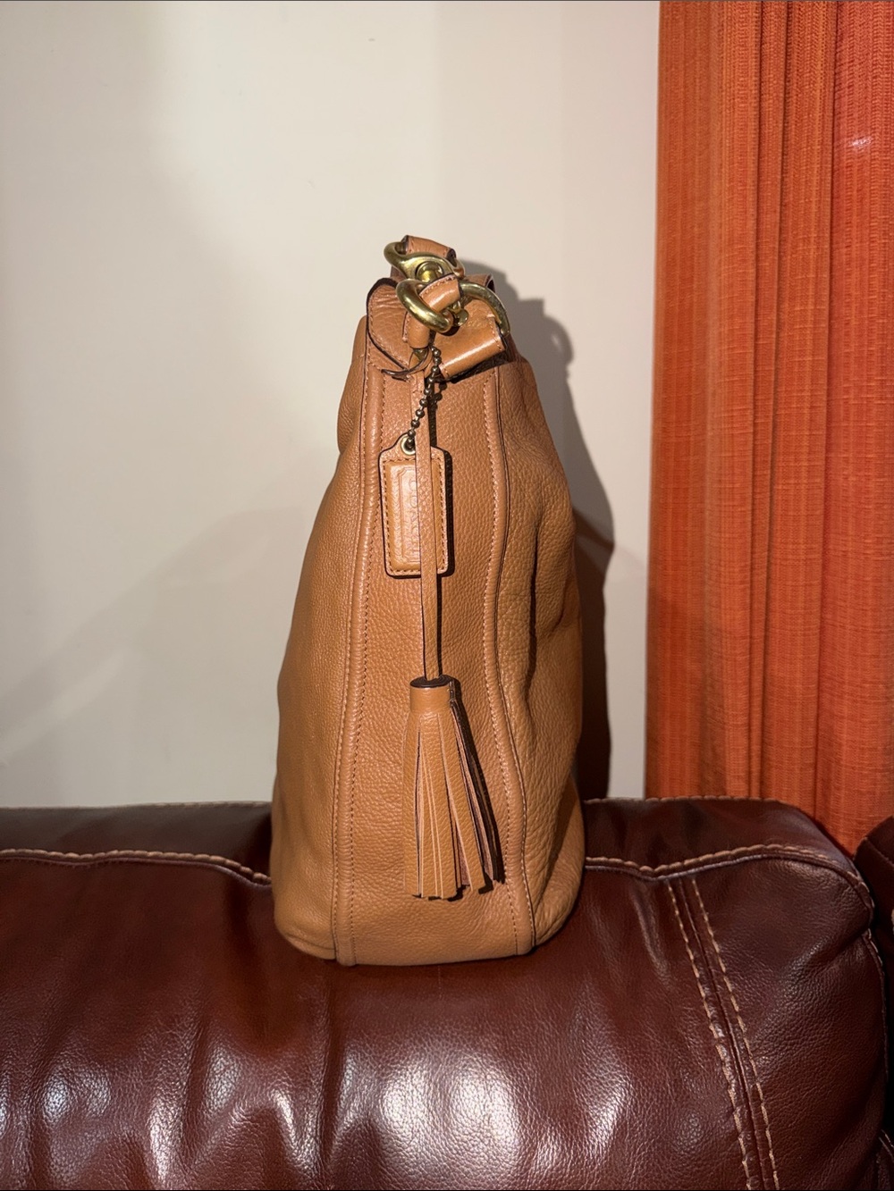 ‼️Coach Avery Leather Hobo Shoulder Bag - Picture 3 of 13